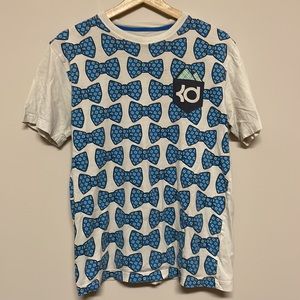 4/$24🦩 Nike regular fit T-shirt size medium